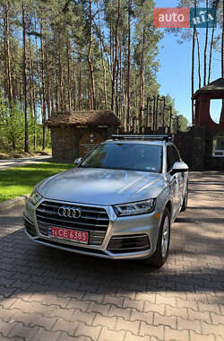 Внедорожник / Кроссовер Audi Q5 2018 в 