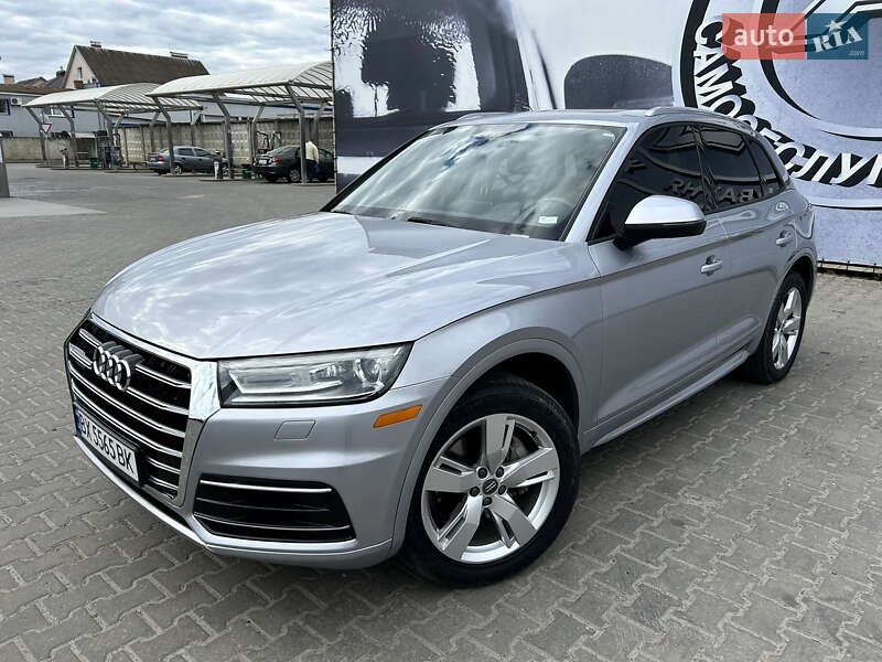 Внедорожник / Кроссовер Audi Q5 2017 в Хмельницком