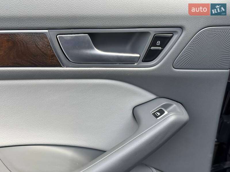 Внедорожник / Кроссовер Audi Q5 2015 в Ровно