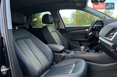 Внедорожник / Кроссовер Audi Q5 2023 в 