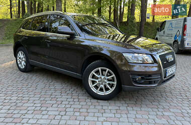 Внедорожник / Кроссовер Audi Q5 2011 в 