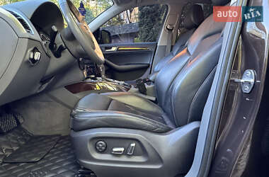 Внедорожник / Кроссовер Audi Q5 2011 в 
