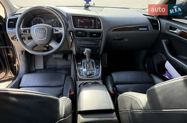 Внедорожник / Кроссовер Audi Q5 2011 в 