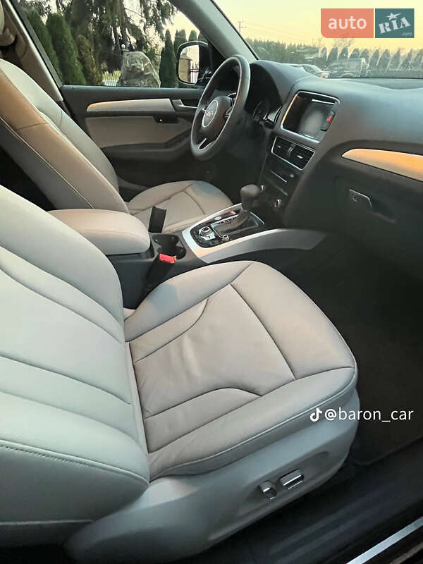 Внедорожник / Кроссовер Audi Q5 2015 в Каменке-Бугской