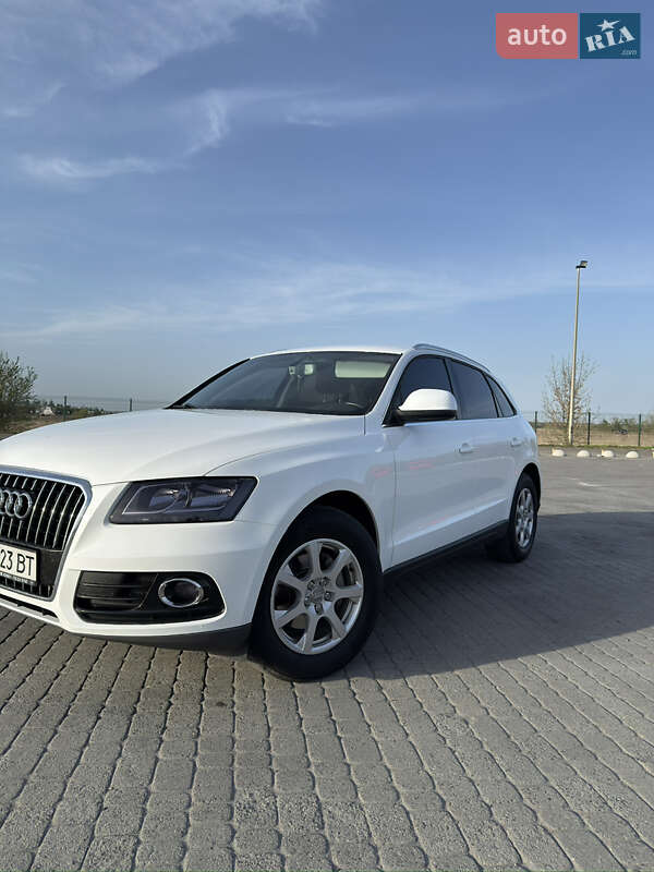 Внедорожник / Кроссовер Audi Q5 2013 в Радивилове