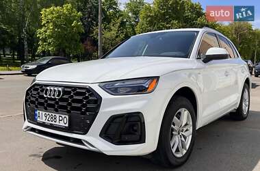 Позашляховик / Кросовер Audi Q5 2022 в 