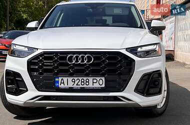 Позашляховик / Кросовер Audi Q5 2022 в 