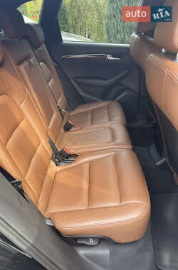 Позашляховик / Кросовер Audi Q5 2011 в 