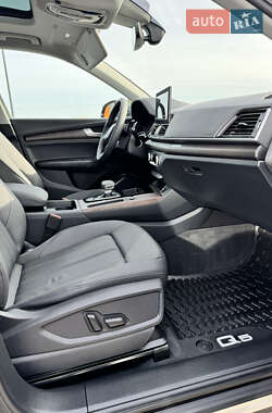 Внедорожник / Кроссовер Audi Q5 2023 в 