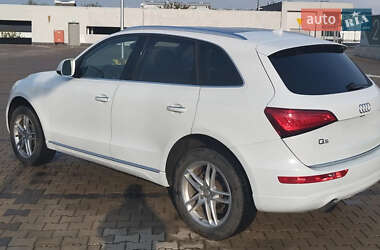 Внедорожник / Кроссовер Audi Q5 2016 в 