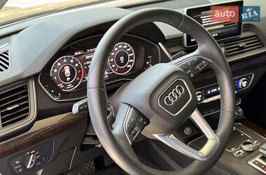 Внедорожник / Кроссовер Audi Q5 2019 в 