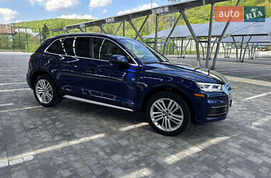 Внедорожник / Кроссовер Audi Q5 2018 в 