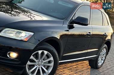 Позашляховик / Кросовер Audi Q5 2015 в 