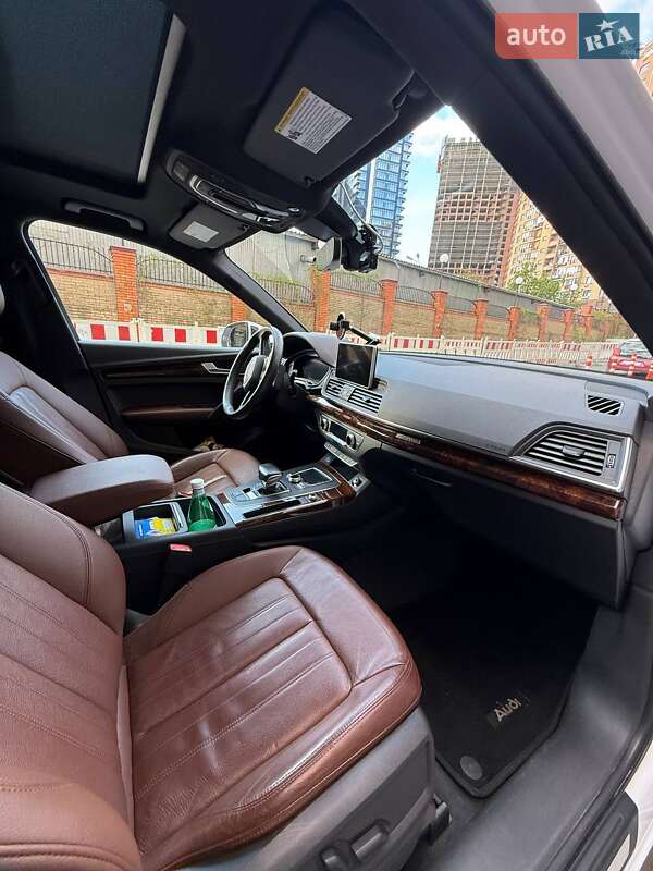 Внедорожник / Кроссовер Audi Q5 2017 в Киеве