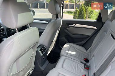 Позашляховик / Кросовер Audi Q5 2013 в 