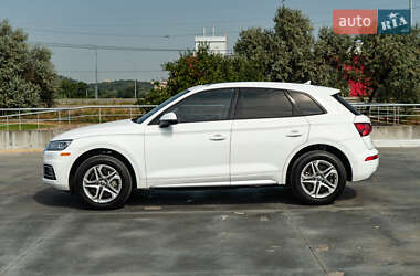 Позашляховик / Кросовер Audi Q5 2018 в Києві