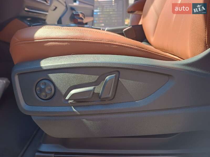 Позашляховик / Кросовер Audi Q5 2020 в Львові