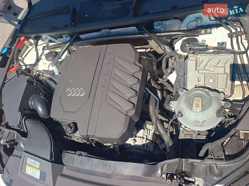 Позашляховик / Кросовер Audi Q5 2020 в Львові