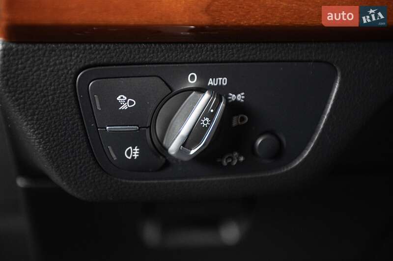 Внедорожник / Кроссовер Audi Q5 2021 в Одессе