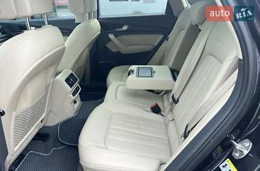 Позашляховик / Кросовер Audi Q5 2017 в 