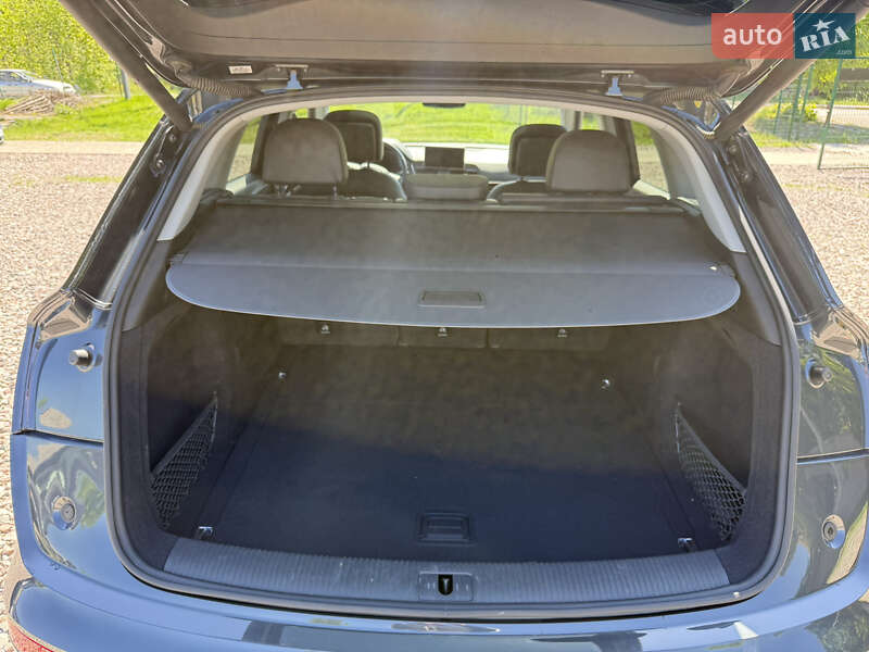 Внедорожник / Кроссовер Audi Q5 2017 в Киеве