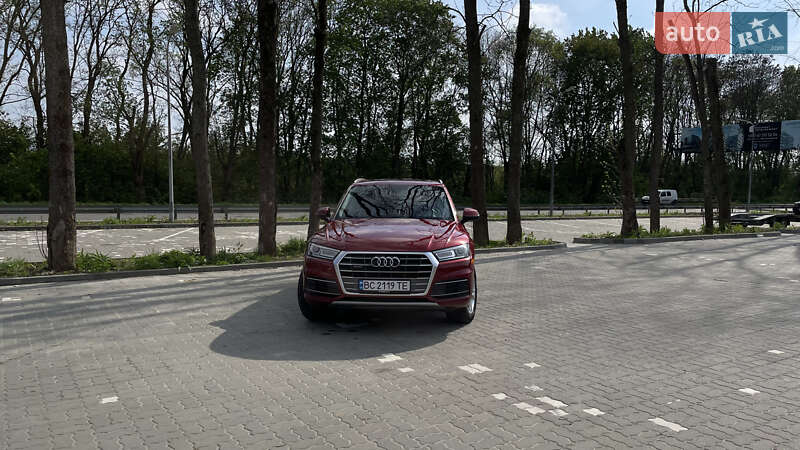 Позашляховик / Кросовер Audi Q5 2017 в Львові
