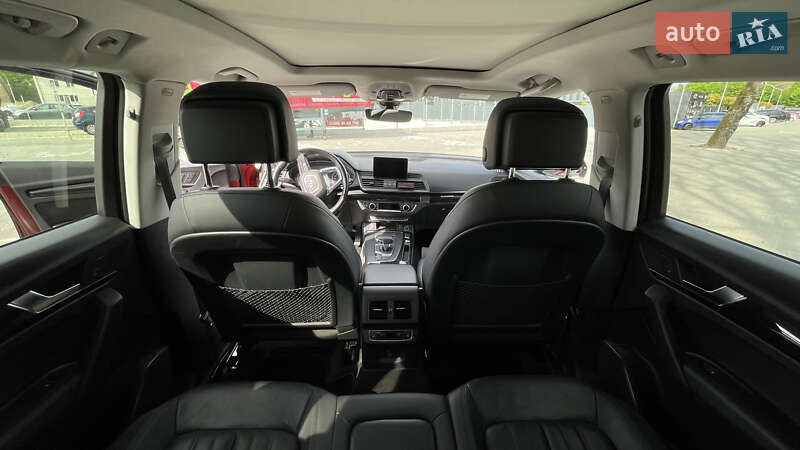 Позашляховик / Кросовер Audi Q5 2017 в Львові
