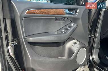 Позашляховик / Кросовер Audi Q5 2015 в 