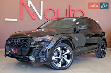 Внедорожник / Кроссовер Audi Q5 2022 в 