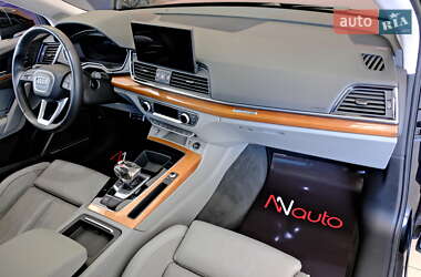 Внедорожник / Кроссовер Audi Q5 2022 в 