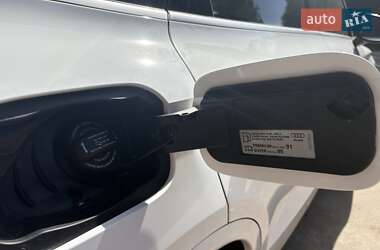 Внедорожник / Кроссовер Audi Q5 2017 в 