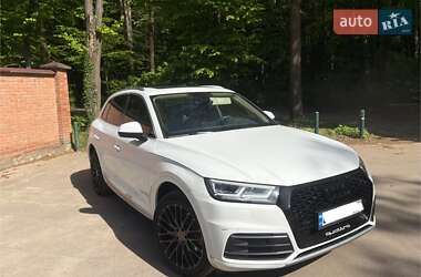 Внедорожник / Кроссовер Audi Q5 2017 в Львове
