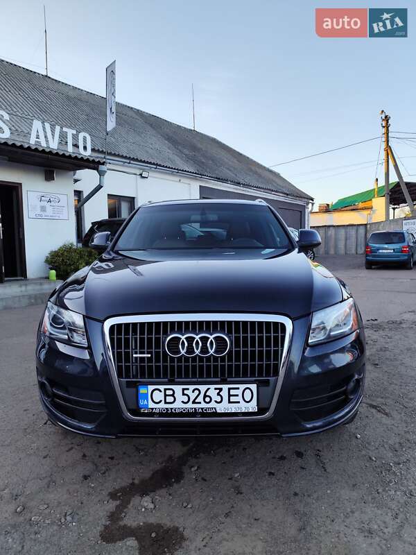 Внедорожник / Кроссовер Audi Q5 2012 в Чернигове