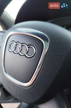 Внедорожник / Кроссовер Audi Q5 2012 в 