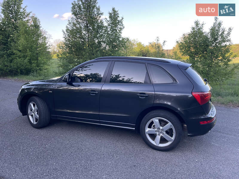 Внедорожник / Кроссовер Audi Q5 2010 в Шишаки