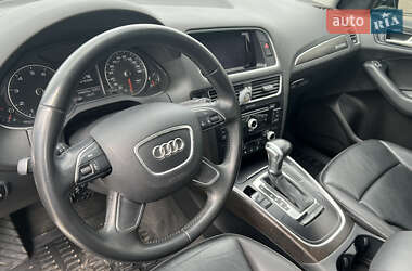 Внедорожник / Кроссовер Audi Q5 2015 в 