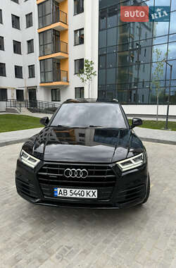 Внедорожник / Кроссовер Audi Q5 2017 в 