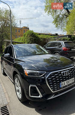Внедорожник / Кроссовер Audi Q5 2022 в 