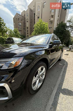 Внедорожник / Кроссовер Audi Q5 2022 в 