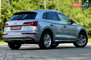 Внедорожник / Кроссовер Audi Q5 2021 в 