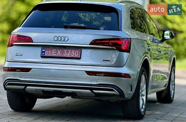 Внедорожник / Кроссовер Audi Q5 2021 в 