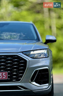 Внедорожник / Кроссовер Audi Q5 2021 в 