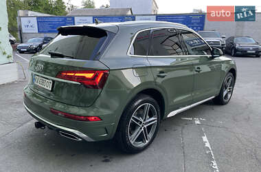 Внедорожник / Кроссовер Audi Q5 2021 в 