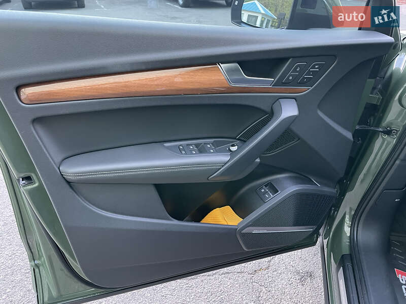 Позашляховик / Кросовер Audi Q5 2021 в Києві фото 17 Позашляховик / Кросовер Audi Q5 2021 в Києві