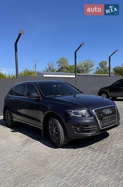 Внедорожник / Кроссовер Audi Q5 2011 в 
