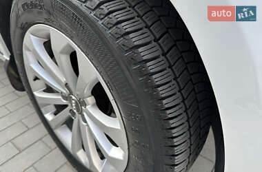 Позашляховик / Кросовер Audi Q5 2012 в 