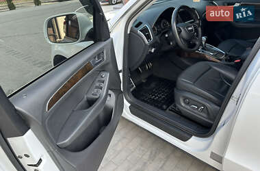 Позашляховик / Кросовер Audi Q5 2012 в 