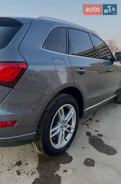 Позашляховик / Кросовер Audi Q5 2017 в 