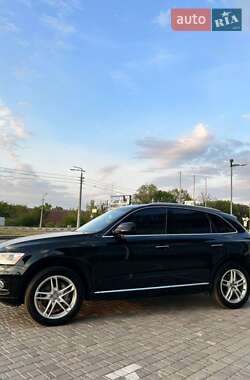 Внедорожник / Кроссовер Audi Q5 2016 в 