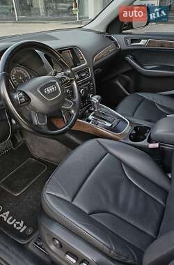 Внедорожник / Кроссовер Audi Q5 2016 в 